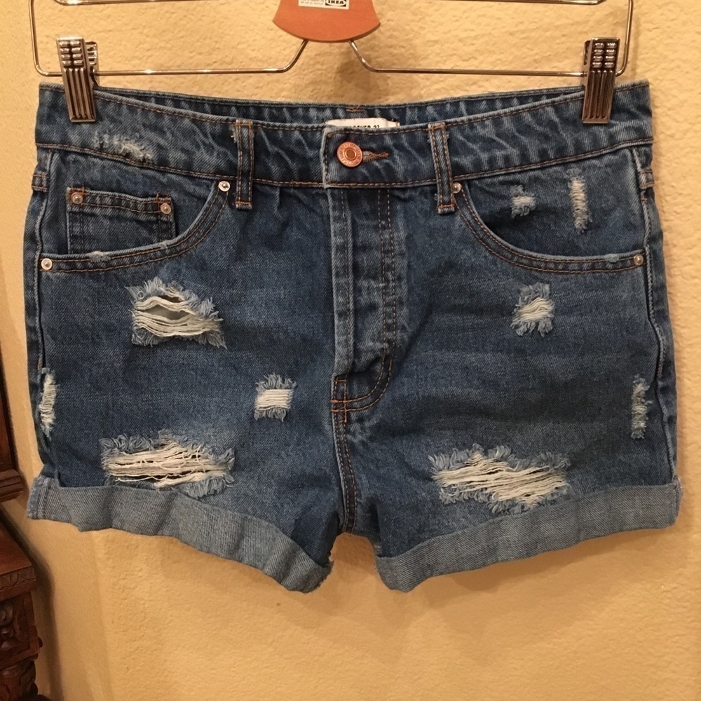 FOREVER 21 Ripped Blue Jean Shorts Size 27